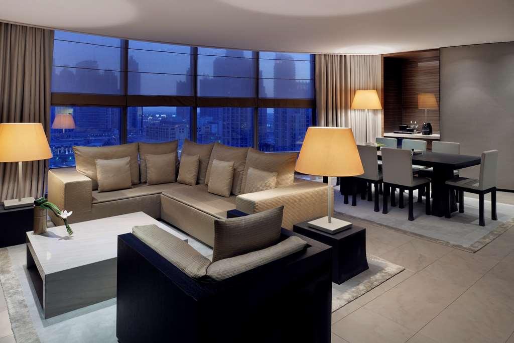 Armani Dubai, Burj Khalifa 5*