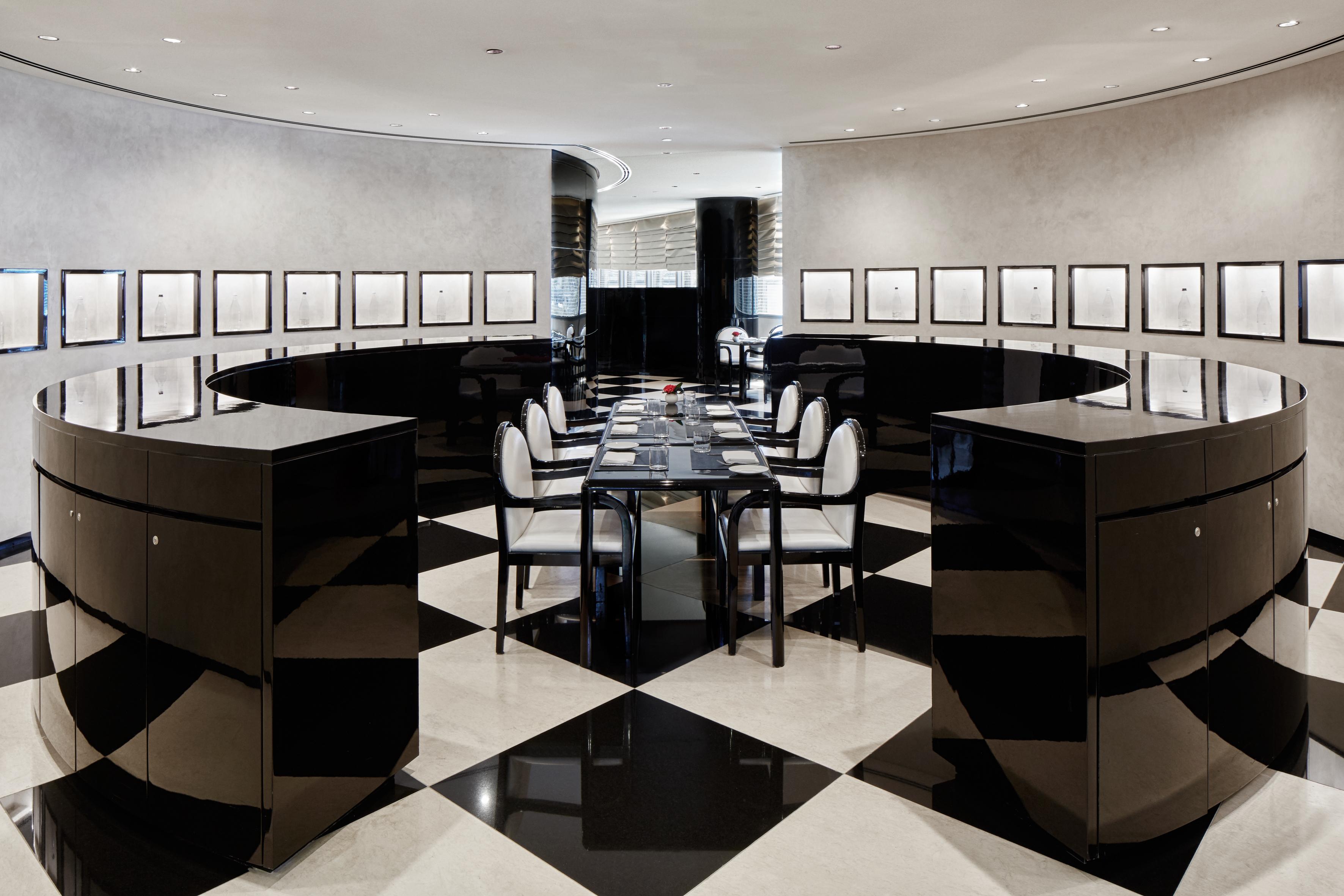 Armani Dubai, Burj Khalifa 5*