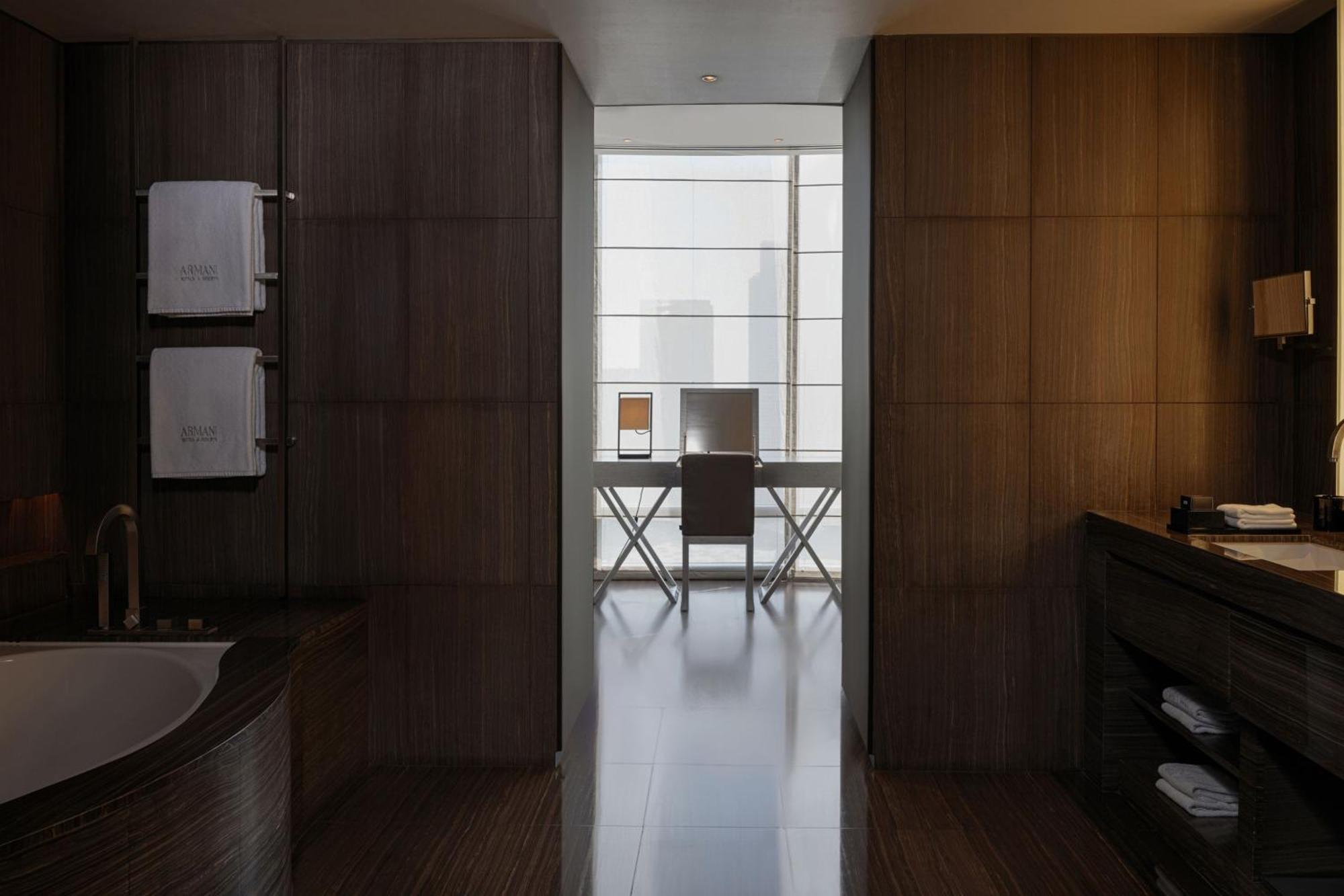 Armani Dubai, Burj Khalifa 5*